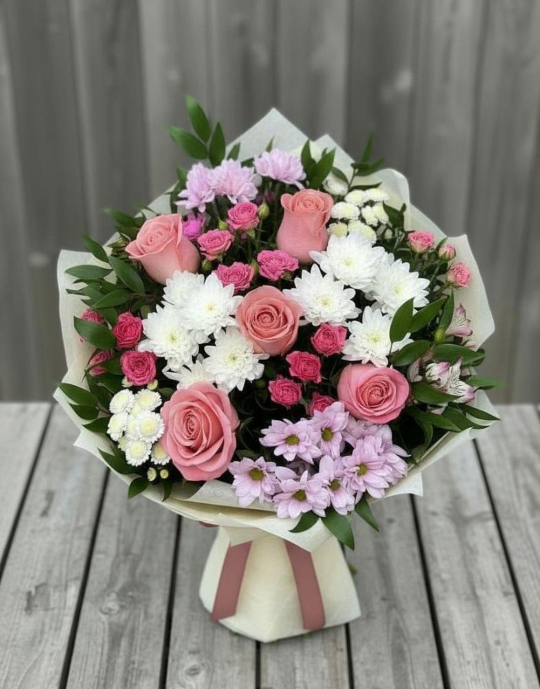 Букет цветов из: Альстромерии, Гвоздики, Розы и Хризантемы в Ольявидово