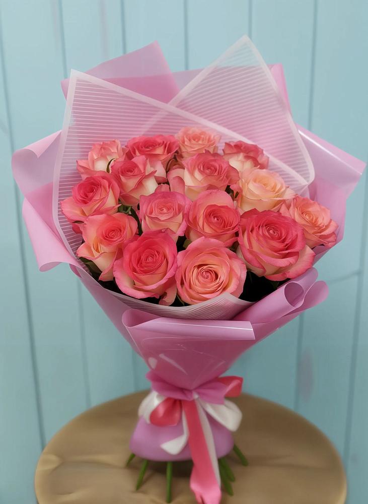 Букет 15 Розовых роз Равель в Ольявидово