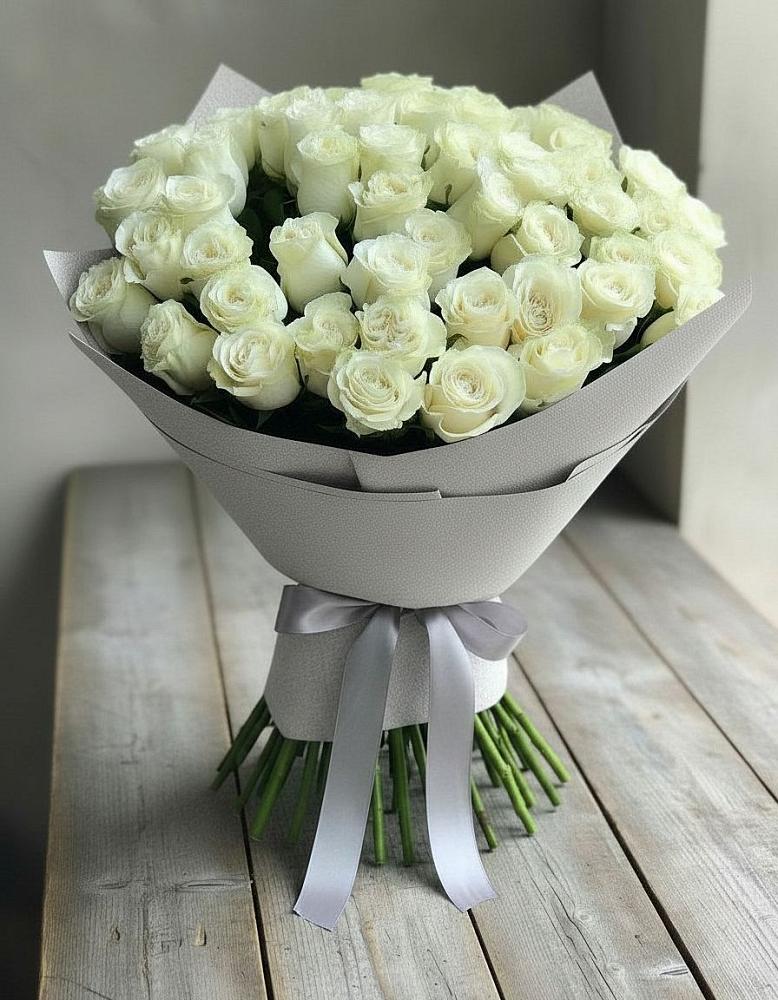 Букет 35 Белых роз в Ольявидово