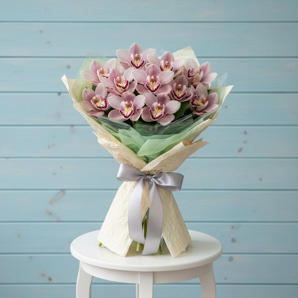 Букет цветов из: Орхидеи и Розы в Ольявидово