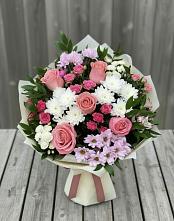 Букет цветов из:  Альстромерии, Гвоздики, Розы и Хризантемы в Ольявидово