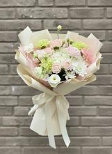 Букет цветов из:  Гвоздики, Розы, Лизиантусы и Хризантемы #REPLACE_PRED# Ольявидово