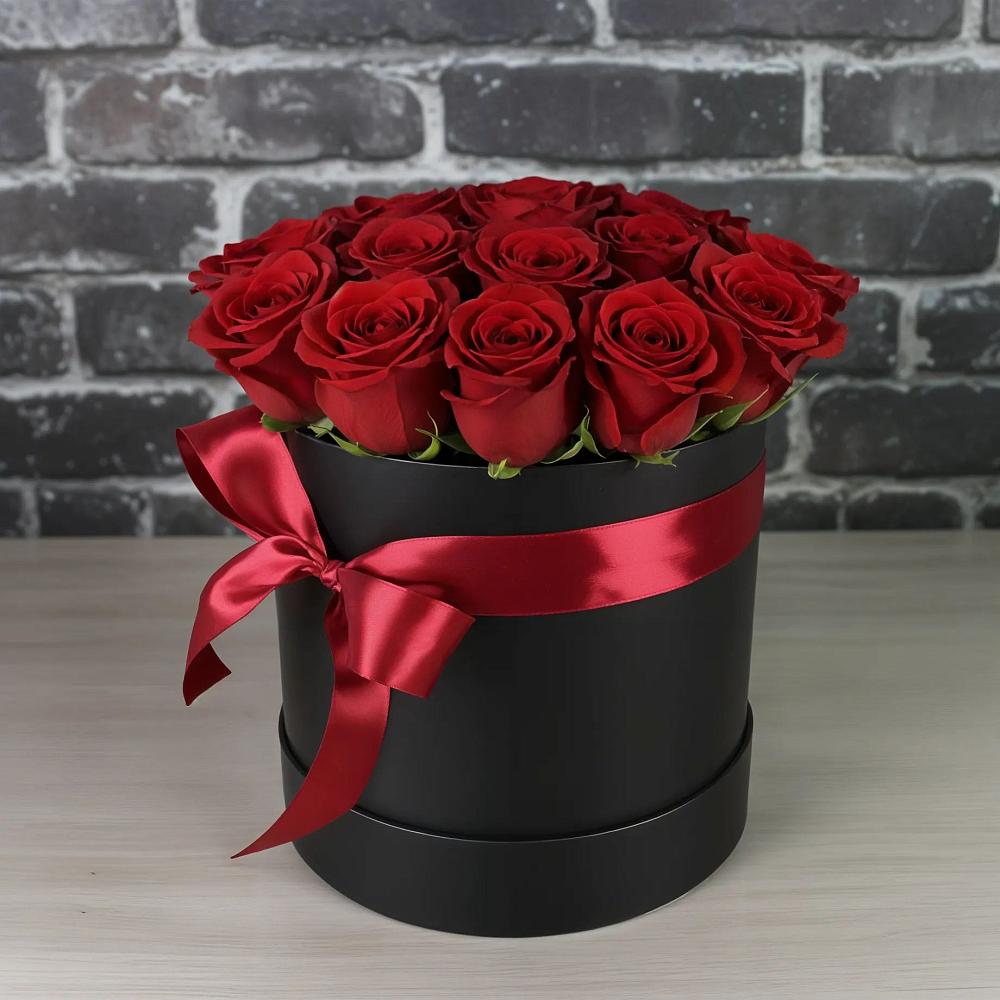 Цветочная композиция из Розы в шляпной коробке в Ольявидово