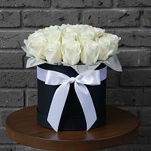 Цветочная композиция из Розы в шляпной коробке в Ольявидово